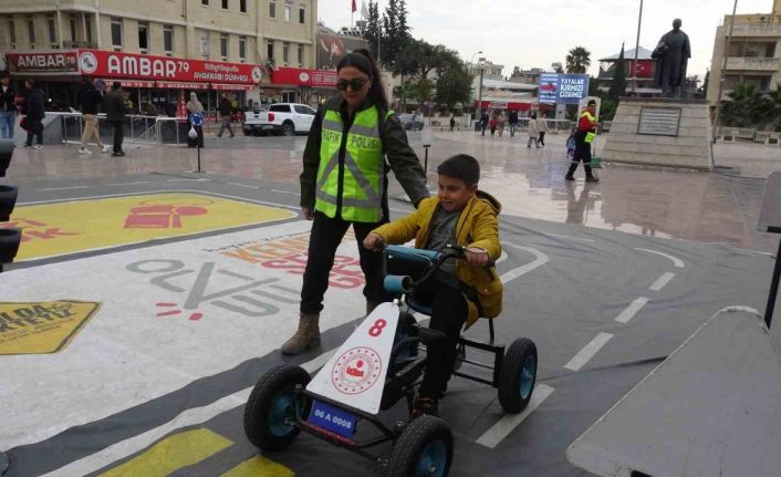 Kilis’te minik öğrencilere trafik bilinci