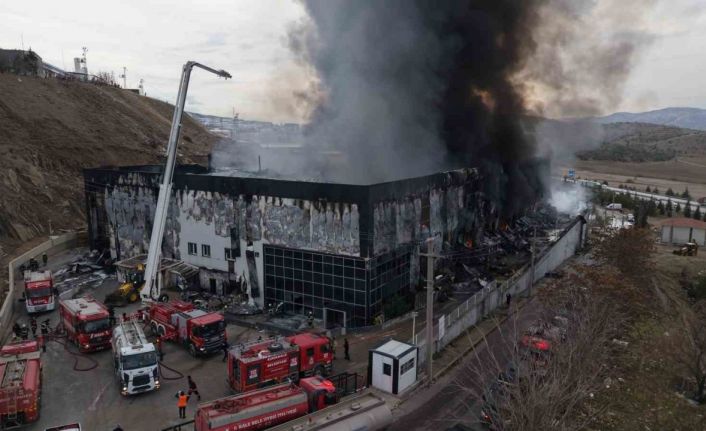 Kırıkkale’de kimya fabrikasındaki yangın kısmen kontrol altına alındı