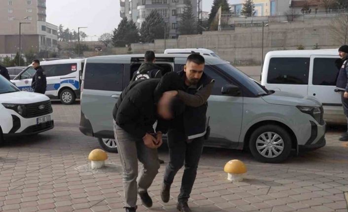 Kırıkkale’de "kız meselesi" iddiasıyla çıkan silahlı kavgaya karışan 6 şüpheli adliyede