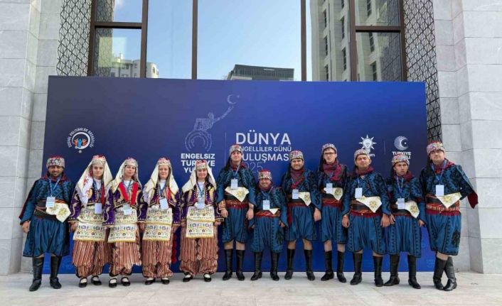 Kocaeli’nin "Gonca Efeleri" Cumhurbaşkanı Erdoğan’ın önünde sahne aldı