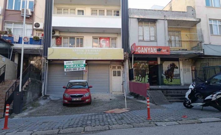 Komşusunu sokak ortasında vurup ağır yaraladı