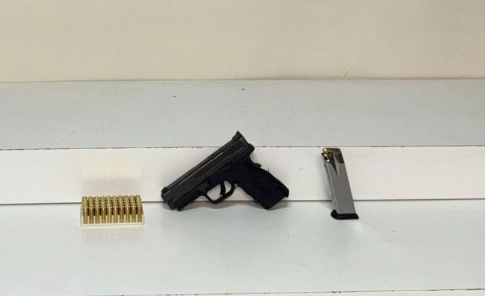 Küçükçekmece’de balkonda tartıştığı komşusunu kurşun yağmuruna tuttu