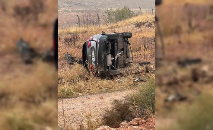 Kurtalan’da devrilen otomobilin sürücüsü yaralandı