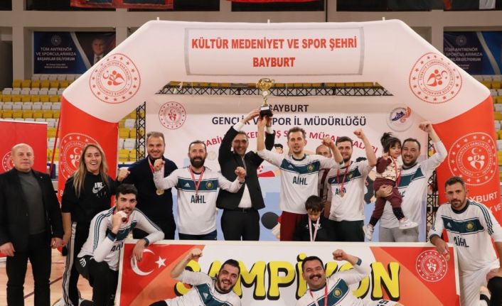 Kurumlar Arası Voleybol Turnuvası’nın şampiyonu Milli Eğitim Müdürlüğü oldu