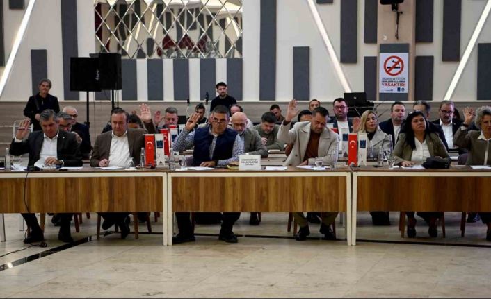 Kuşadası Belediye Meclisi yılın son toplantısını yaptı