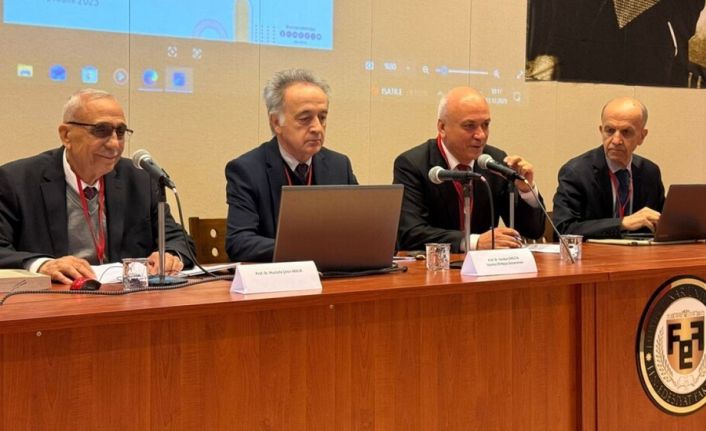 Kütahya’da "14. Yüzyıl Anadolusu’nda Beyler, Çelebiler ve Ahiler" sempozyumu