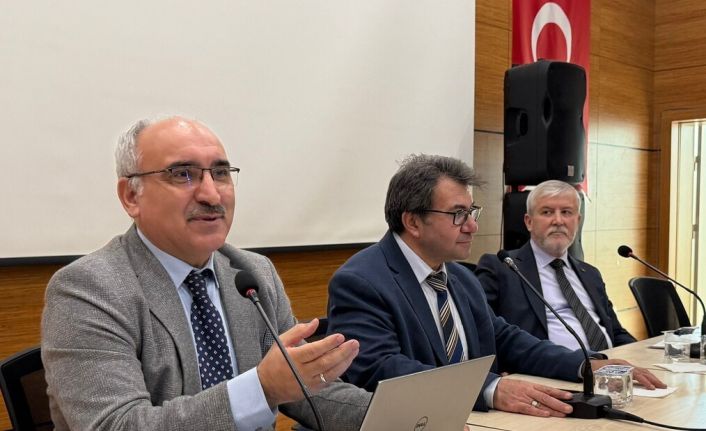 Kütahya’da "Papa’nın Türkiye Ziyareti ve Düşündürdükleri" konulu panel düzenlendi