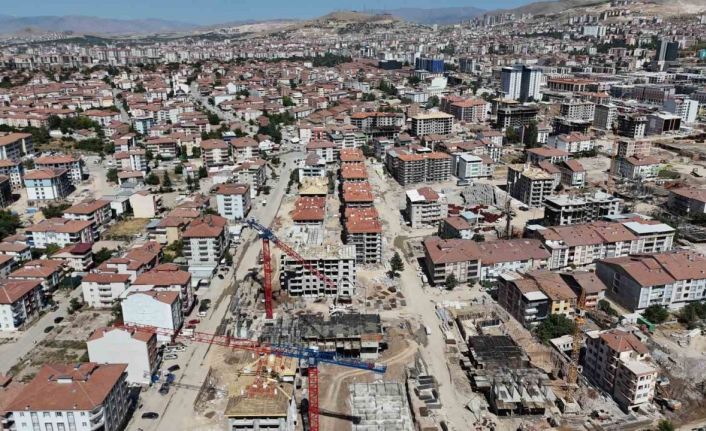 Malatya’da depremde yıkılan Gökkuşağı ve Bulut Apartmanları davasında müteahhide 15 yıl hapis cezası