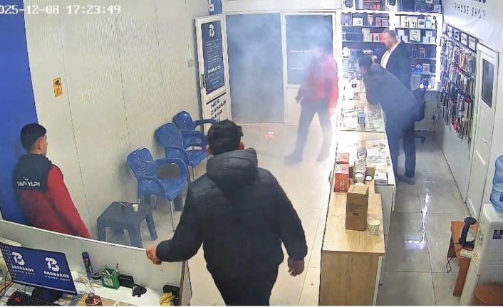 Mardin’de cep telefonu tamir sırasında alev aldı