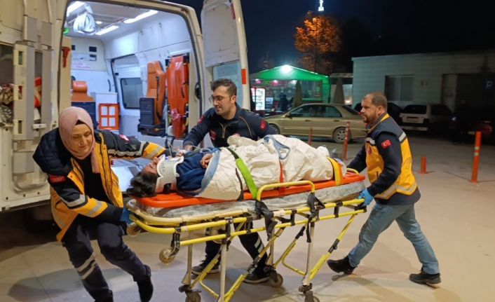 Marketin yük asansöründe sıkışan işçi ağır yaralandı