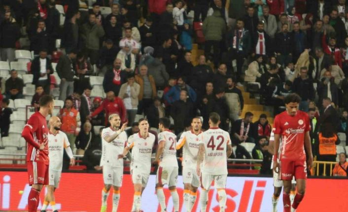 Mauro Icardi bu sezonki 8. golünü kaydetti