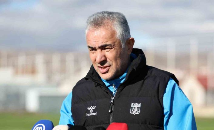 Mehmet Altıparmak: "Final gibi 3 maçımız var"