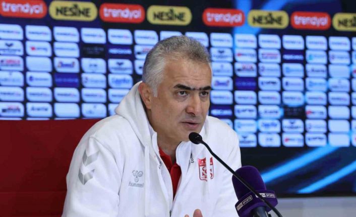 Mehmet Altıparmak: "Hakem formsuzdu ve kötü maç yönetti"