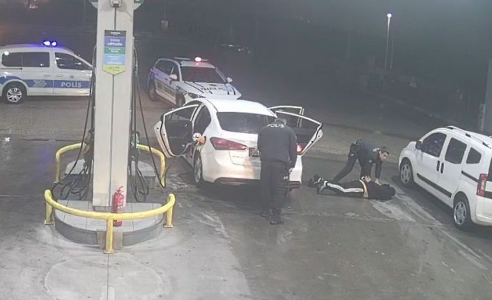 Mersin’deki yaklaşık 900 bin dolarlık gasp zanlıları Adana’da yakalandı