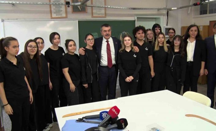 Milli Eğitim Bakanı Tekin: "Karar alma mekanizmalarımızı sağlıklı, demokratik, özgürlükçü bir perspektifle yürütmeye çalışıyoruz"