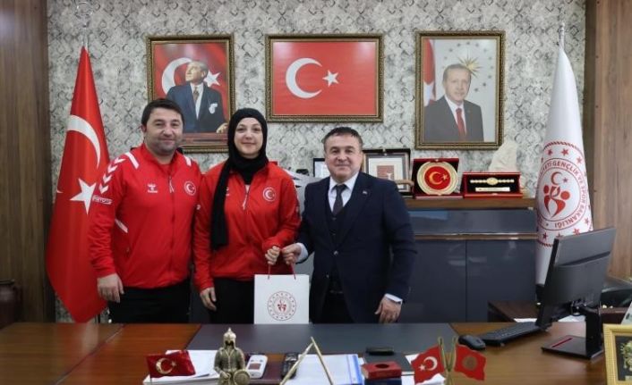 Milli Judocu Hatice Nur Göktaş, İl Müdürü Demir ile bir araya geldi