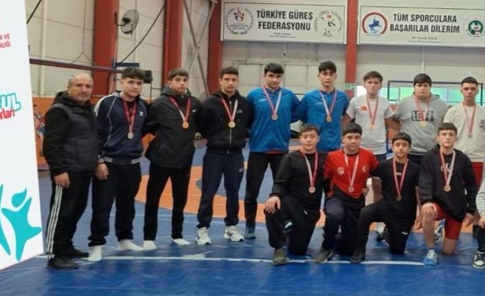 Minderde kıyasıya mücadele edildi