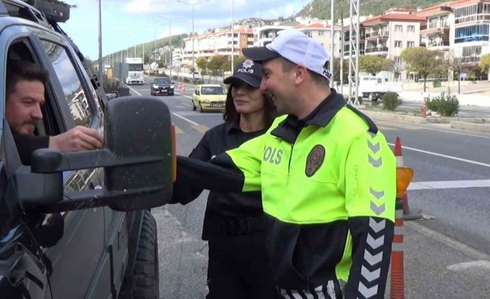 Muğla Emniyeti, engelli gencin polislik hayalini gerçekleştirdi