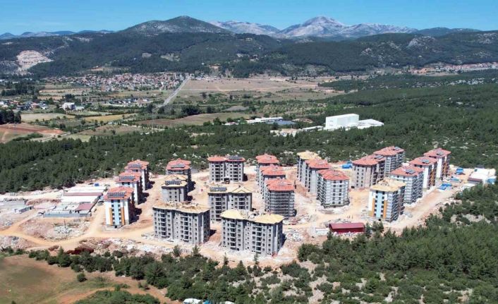 Muslihittin Mahallesine bağlı olan Akçaova TOKİ konutları Akçaova’ya bağlanıyor