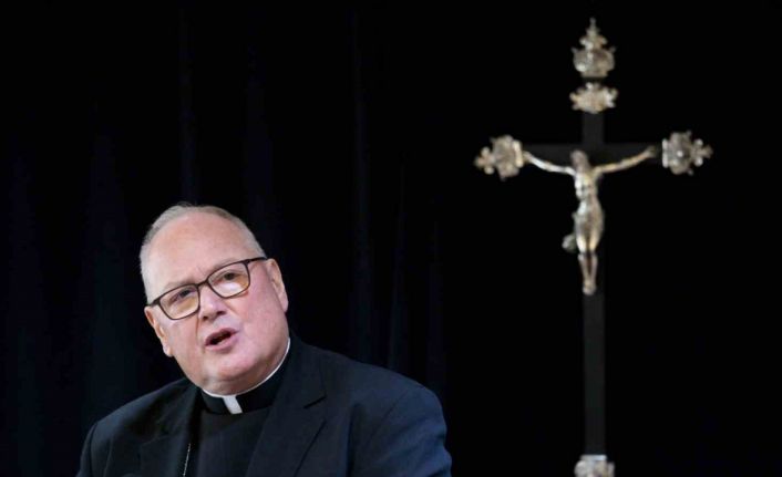 New York Katolik Kilisesi, bin 311 cinsel istismar mağduruna 300 milyon dolar tazminat ödeyecek