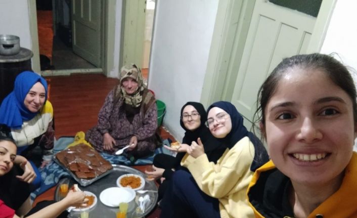 Öğrenciler, Dünya Gönüllüler Günü’nde boş durmadı