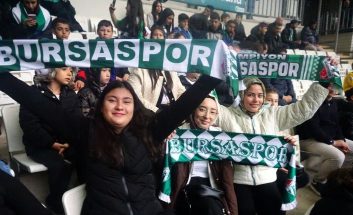 Osmangazili çocuklar Bursaspor coşkusunu tribünde yaşadı