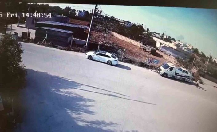 Otomobille geldi çekiciden telefon çaldı: 120 suç kayıtlı hırsızın o anları kamerada