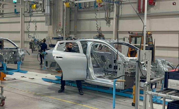 Otomotiv sektörü Avrupa’da gaza bastı