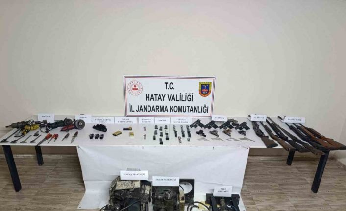 Payas’ta evini silah yapım atölyesine çeviren şahsa suçüstü