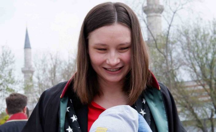 Pencereden düşen avukat kaldırıldığı hastanede kurtarılamadı