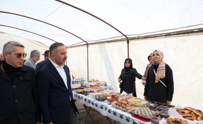 Perşembe’de Filistin’e destek için hayır çarşısı açıldı