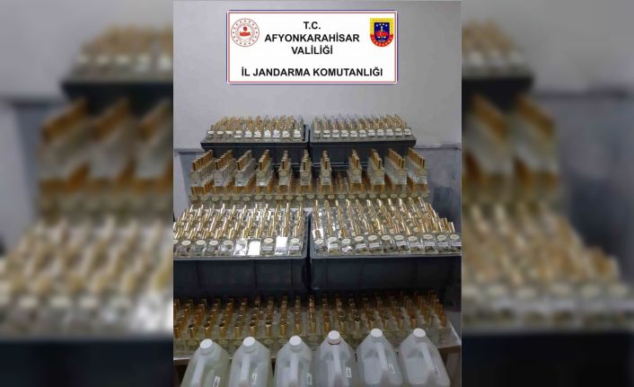 Piyasa değeri 1 milyon 200 bin TL olan kaçak parfüm ele geçirildi
