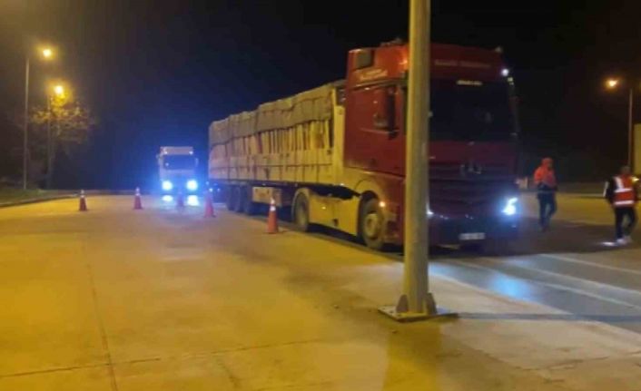 Plakalarını kapatarak kantara girmeyen 6 tıra 461 bin TL’yi aşkın ceza