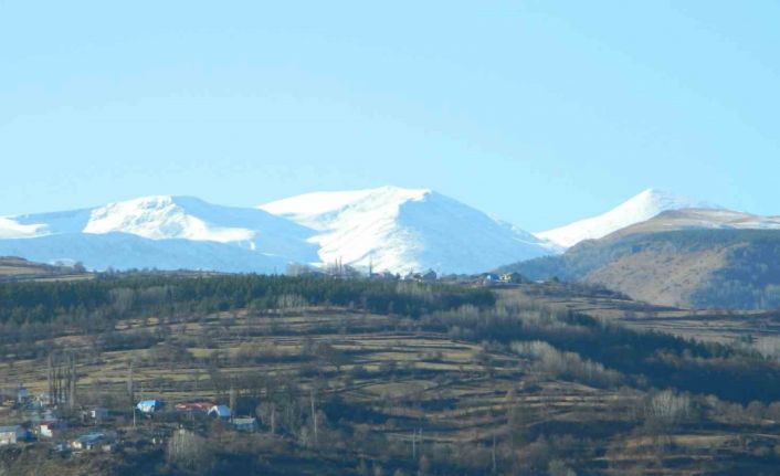Posof’ta yeşil ve beyazın buluşması