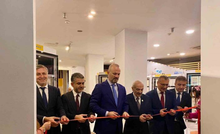 Pul Müzesinde "PTT 185 Yaşında Pul Sergisi"