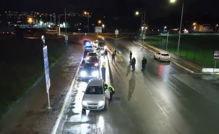 Sakarya’da yılbaşı öncesi denetim: 2 bin 990 şahıs sorgulandı, 8 kişi gözaltına alındı