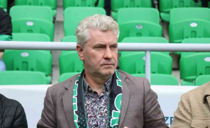 Sakaryaspor Kulübü Başkanı görevinden ayrıldığını duyurdu