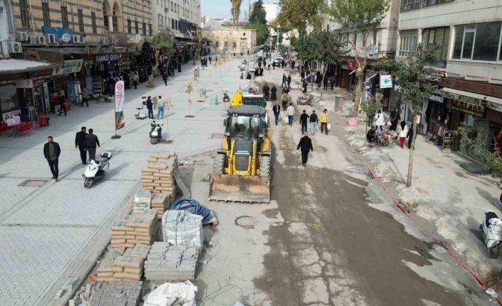 Şanlıurfa Divanyolu modern bir görünüme kavuşuyor