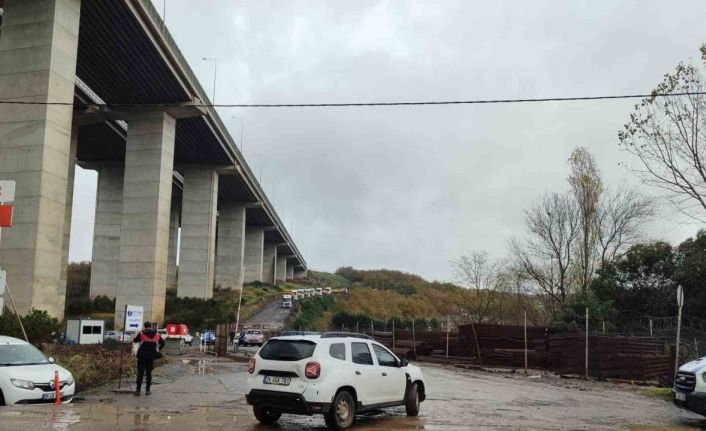 Sarıyer’de Kilyos tüneli inşaatında yağış nedeniyle yol çöktü