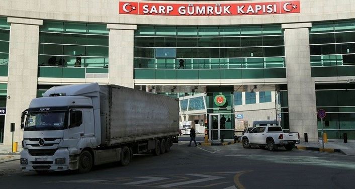 Sarp Sınır Kapısı’nda Kasım’da rekor tır trafiği