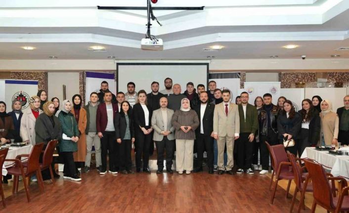 Sigortacılık öğrencileri sektör temsilcileriyle bir araya geldi