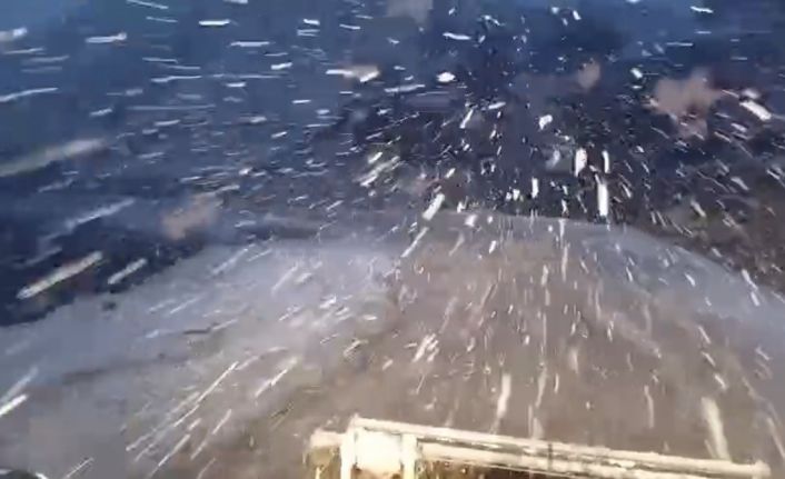 Siirt’te kar yağışı etkili oldu, ekipler yol açma çalışmalarına başladı