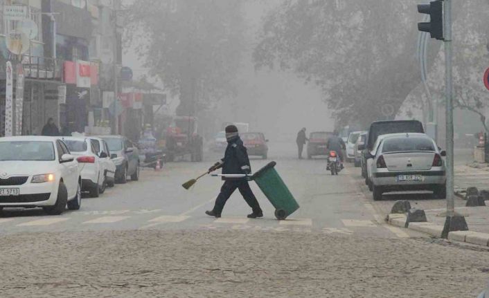 Sındırgı’yı sis sürücüleri zorladı