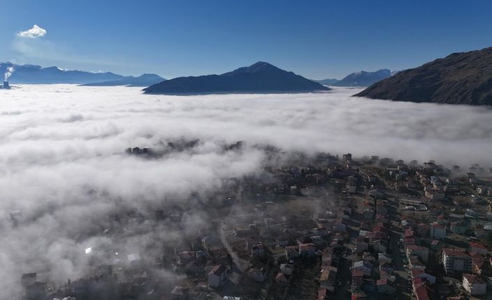 Sis kartpostallık görüntüler oluşturdu