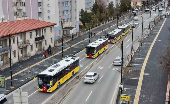 Sivas’ın ulaşım altyapısını güçlendirecek 2 otobüs daha hizmete sunuldu