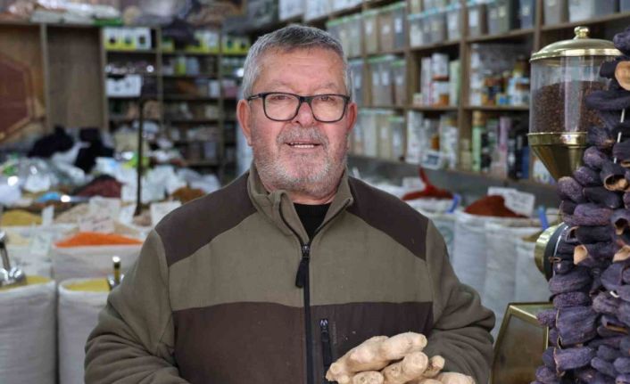Soğuk havalarda bitki çayına ilgi yoğun