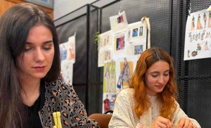 SUBÜ öğrencileri keçe üretimini deneyimledi