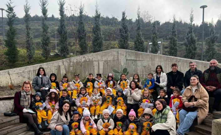 Süs ve Tıbbi Bitkiler Botanik Bahçesi minik ziyaretçilerini ağırladı