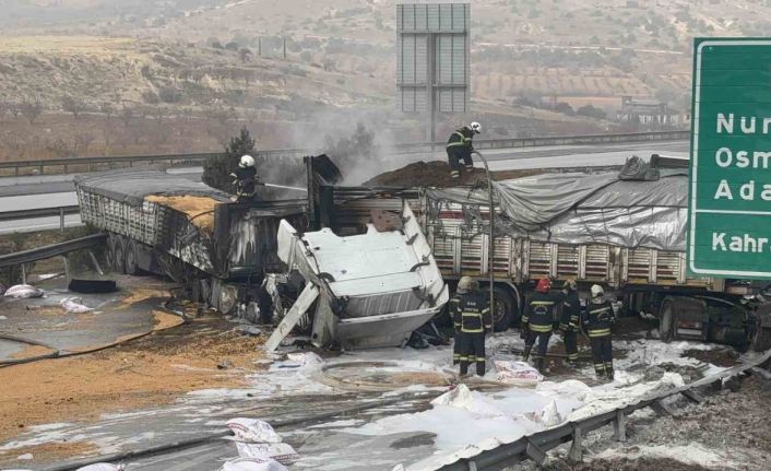 TAG Otoyolu’nda çarpışan 3 tır yandı