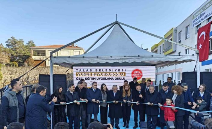 Talas’ta özel güne özel açılış